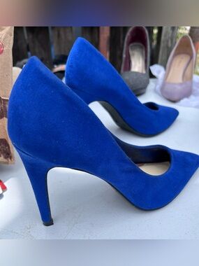 Christian Siriano Women's Pointed-Toe High Heels in Cobalt Blue